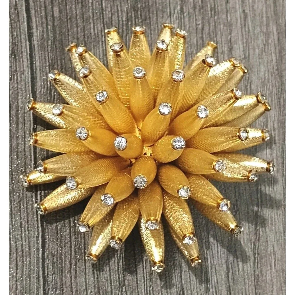 Vendome Sea Urchin Brooch 1960s Starburst Gold Tone Signed Vintage Brooch